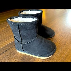 Old Navy toddler boots